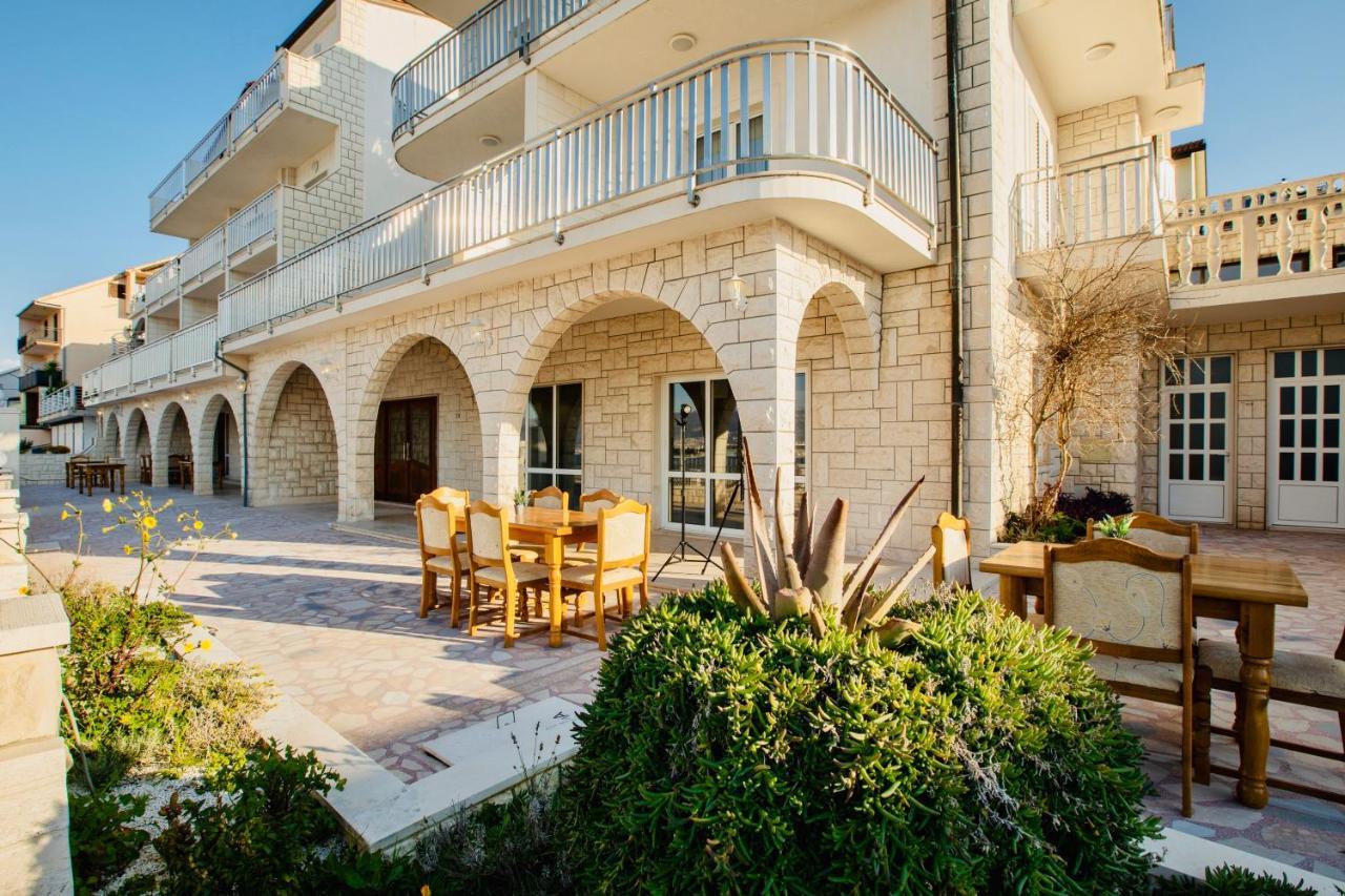 Hotel Buenavista Beach House Trogir Mastrinka Exterior foto